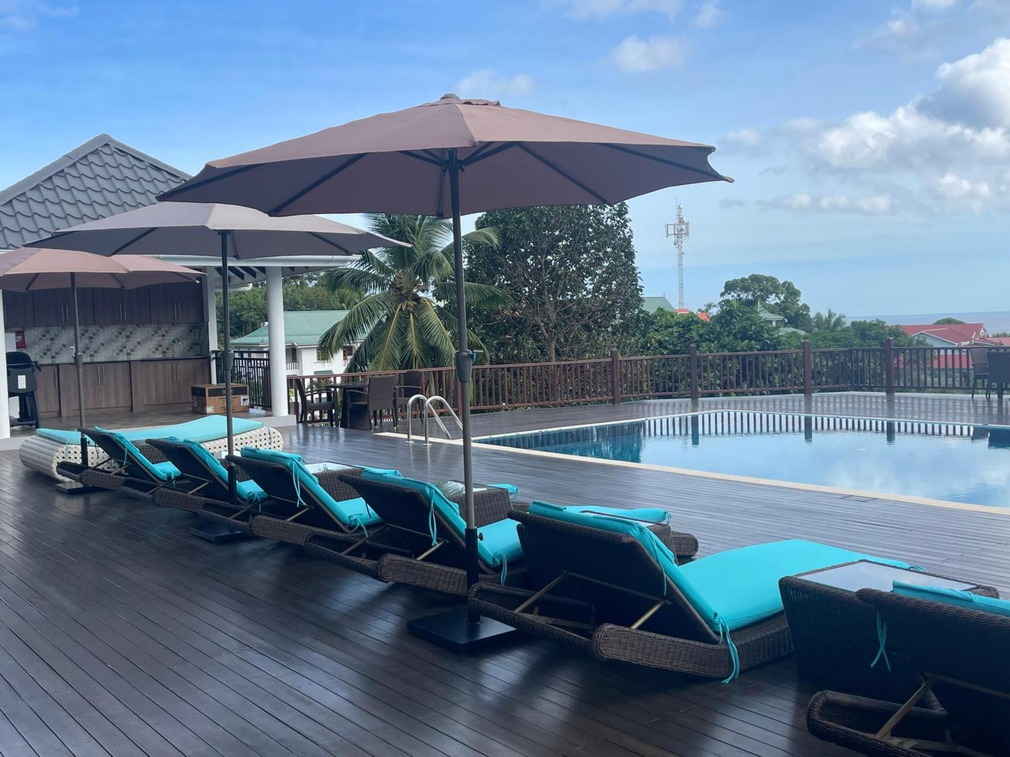 D'Offay Seaview Apartments โบวาลง ภายนอก รูปภาพ
