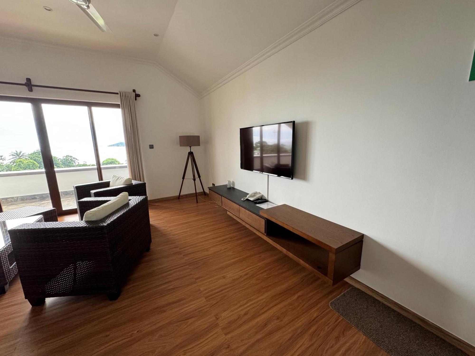 D'Offay Seaview Apartments โบวาลง ภายนอก รูปภาพ