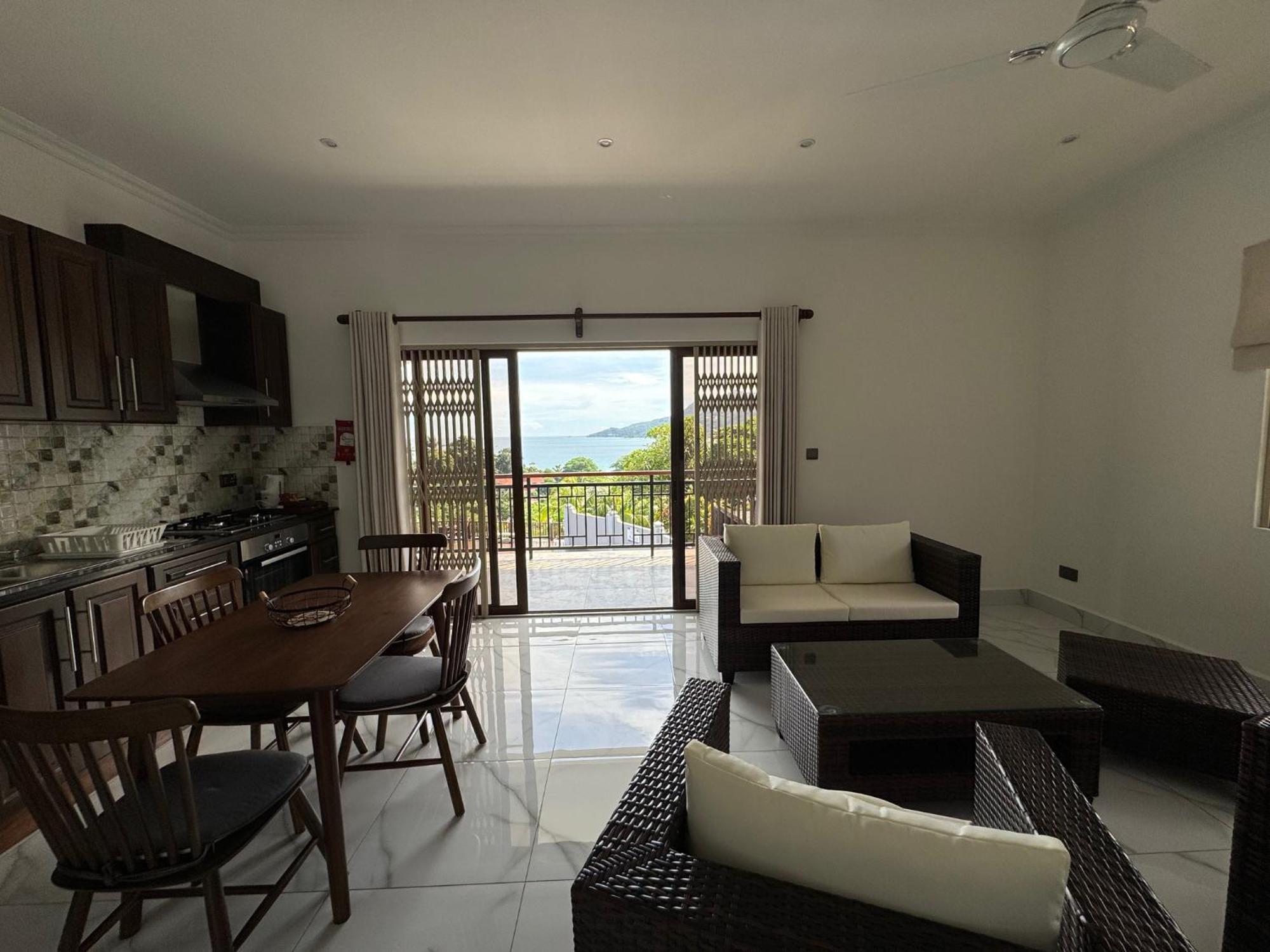 D'Offay Seaview Apartments โบวาลง ภายนอก รูปภาพ