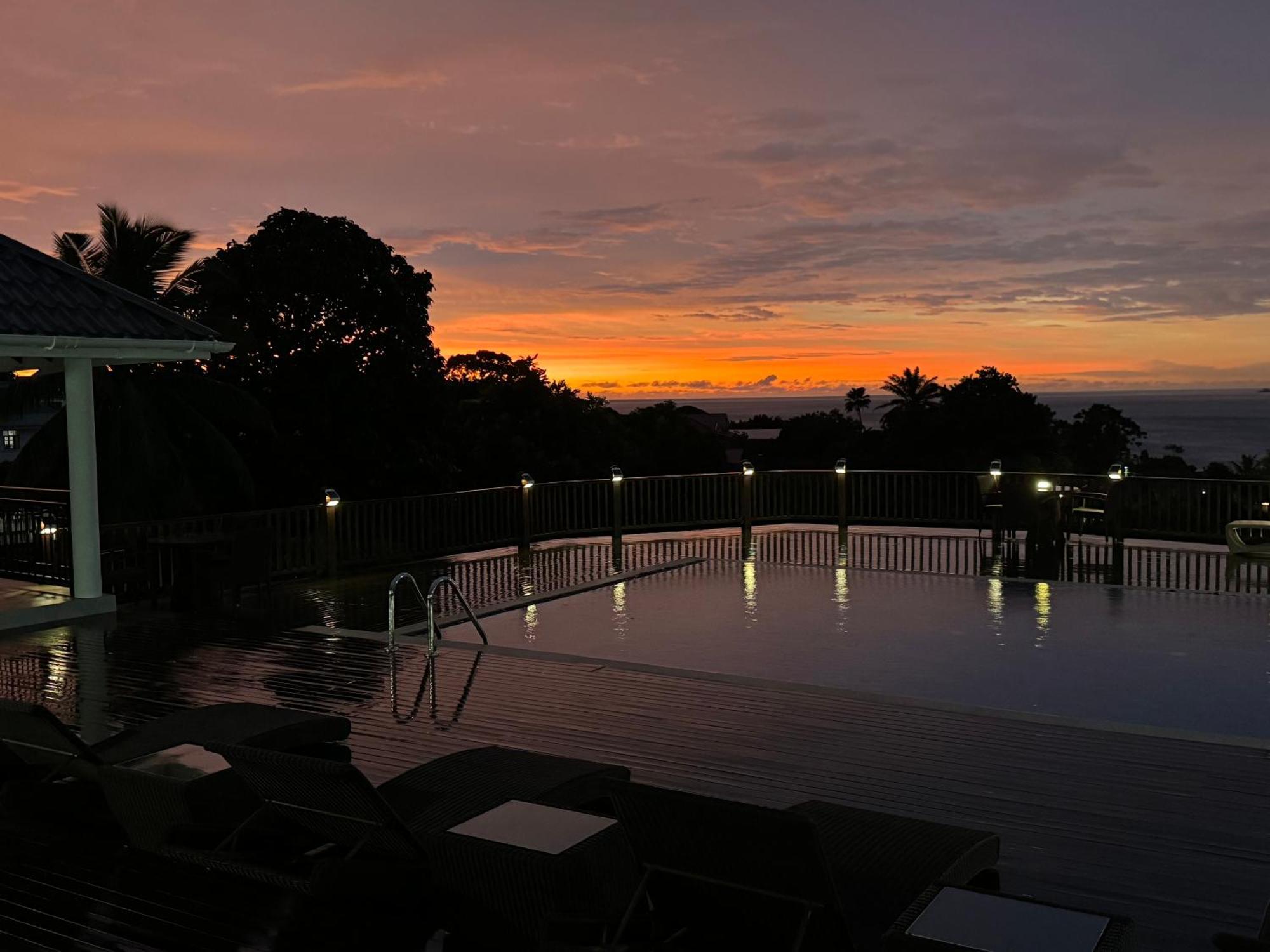 D'Offay Seaview Apartments โบวาลง ภายนอก รูปภาพ